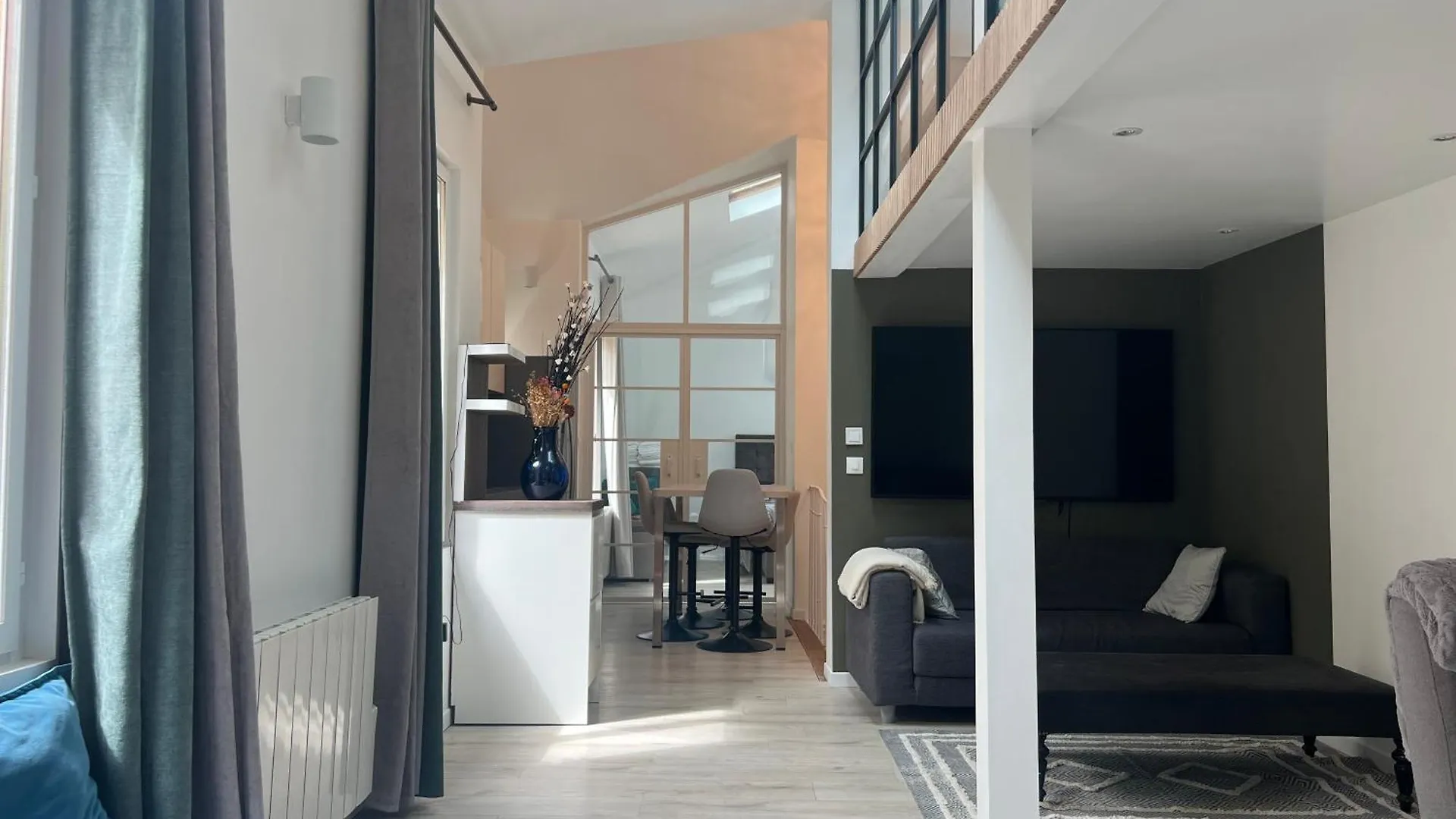 Maison *