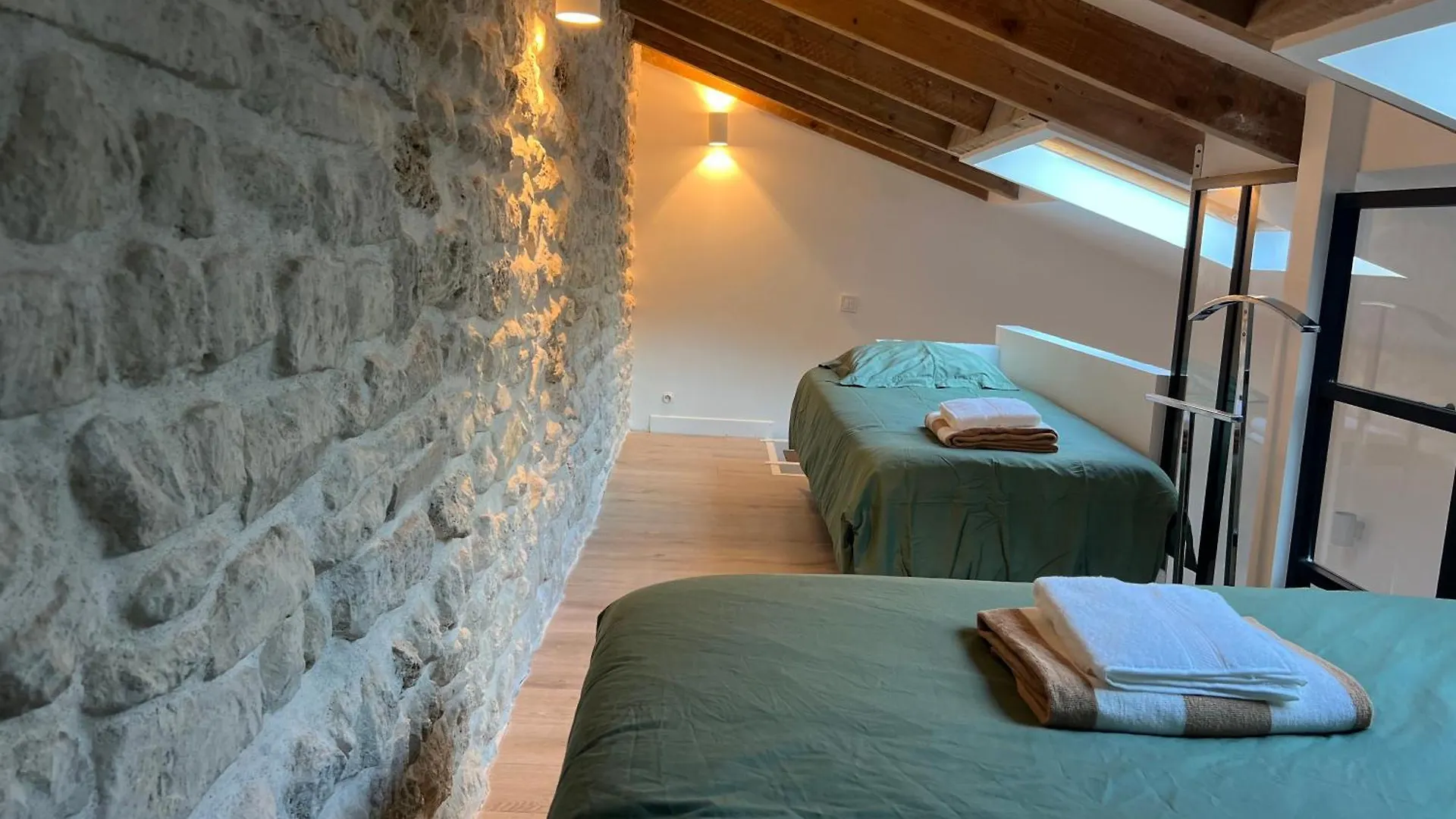 Maison *
